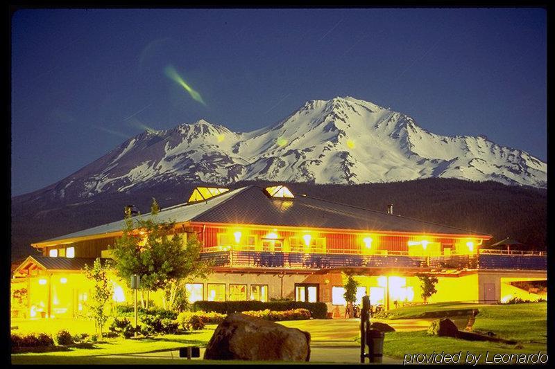 Mount Shasta Resort Luaran gambar